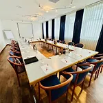 Hotell Hotel Peterhof - Reopening November 2026