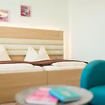 Hotell Hotel Peterhof - Reopening November 2026 4*
