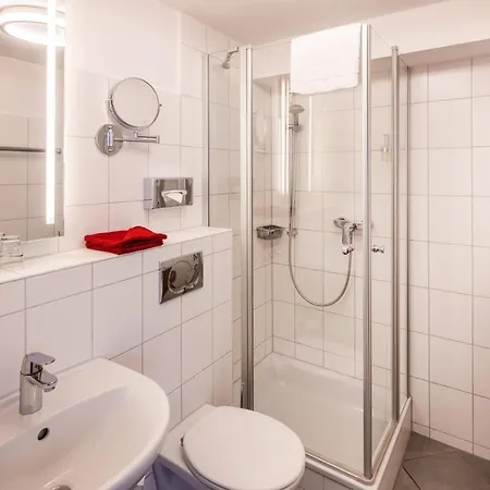 Hotel Peterhof - Urban Lifestyle 4*